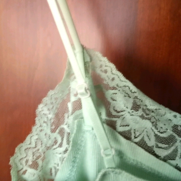 Wet Seal tank top - Picture 3 of 5